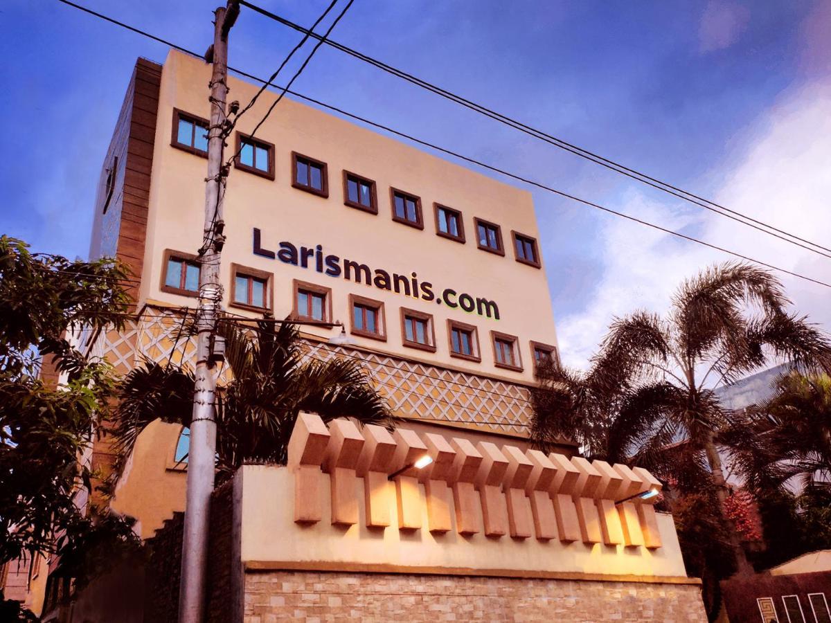 Hotel Syariah Larismanis Semarang Eksteriør bilde