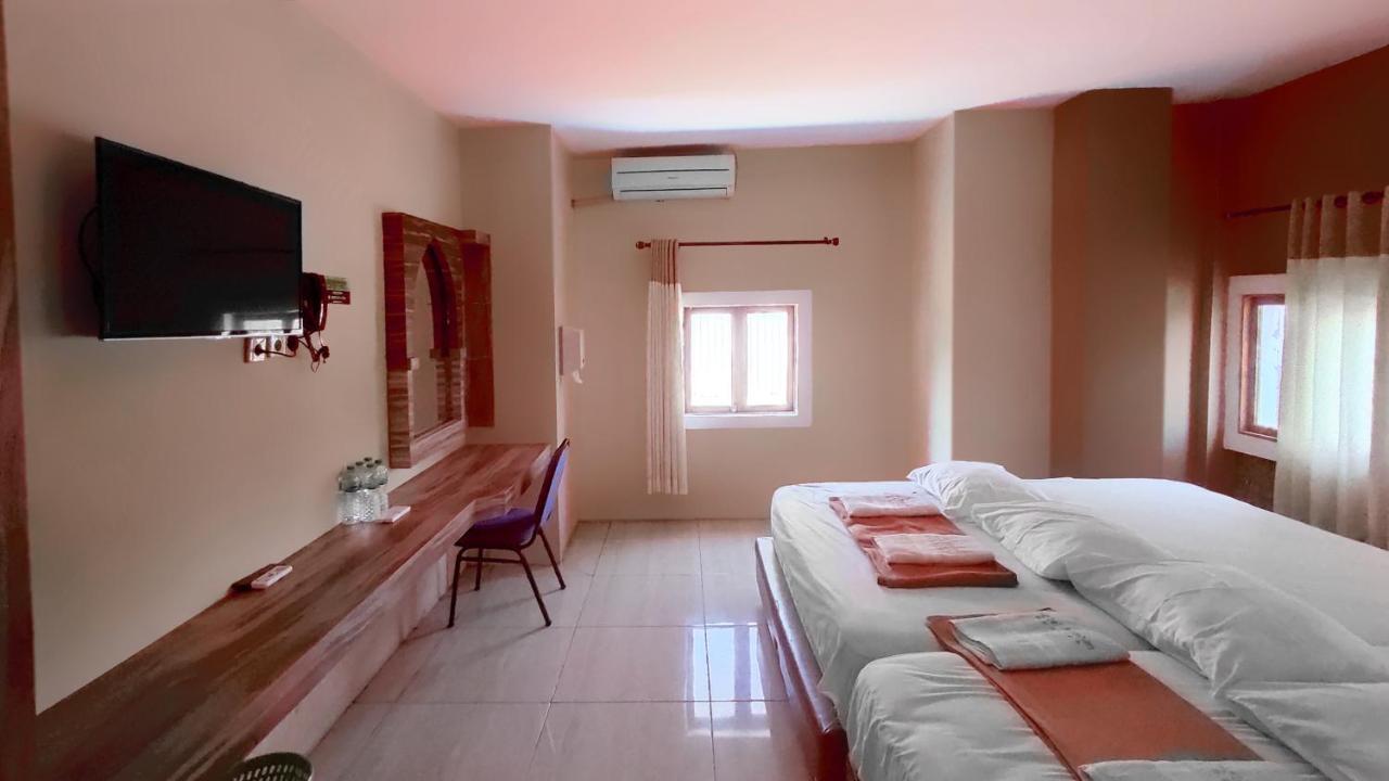 Hotel Syariah Larismanis Semarang Eksteriør bilde